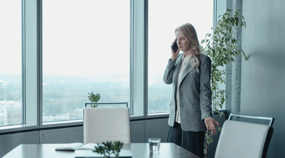 Business owner reviewing communication strategies when a virtual assistant becomes unresponsive